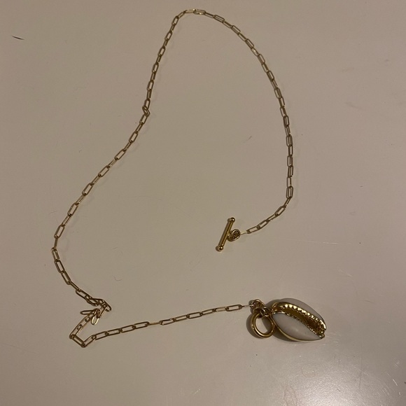 Puka shell necklace. - Picture 2 of 2